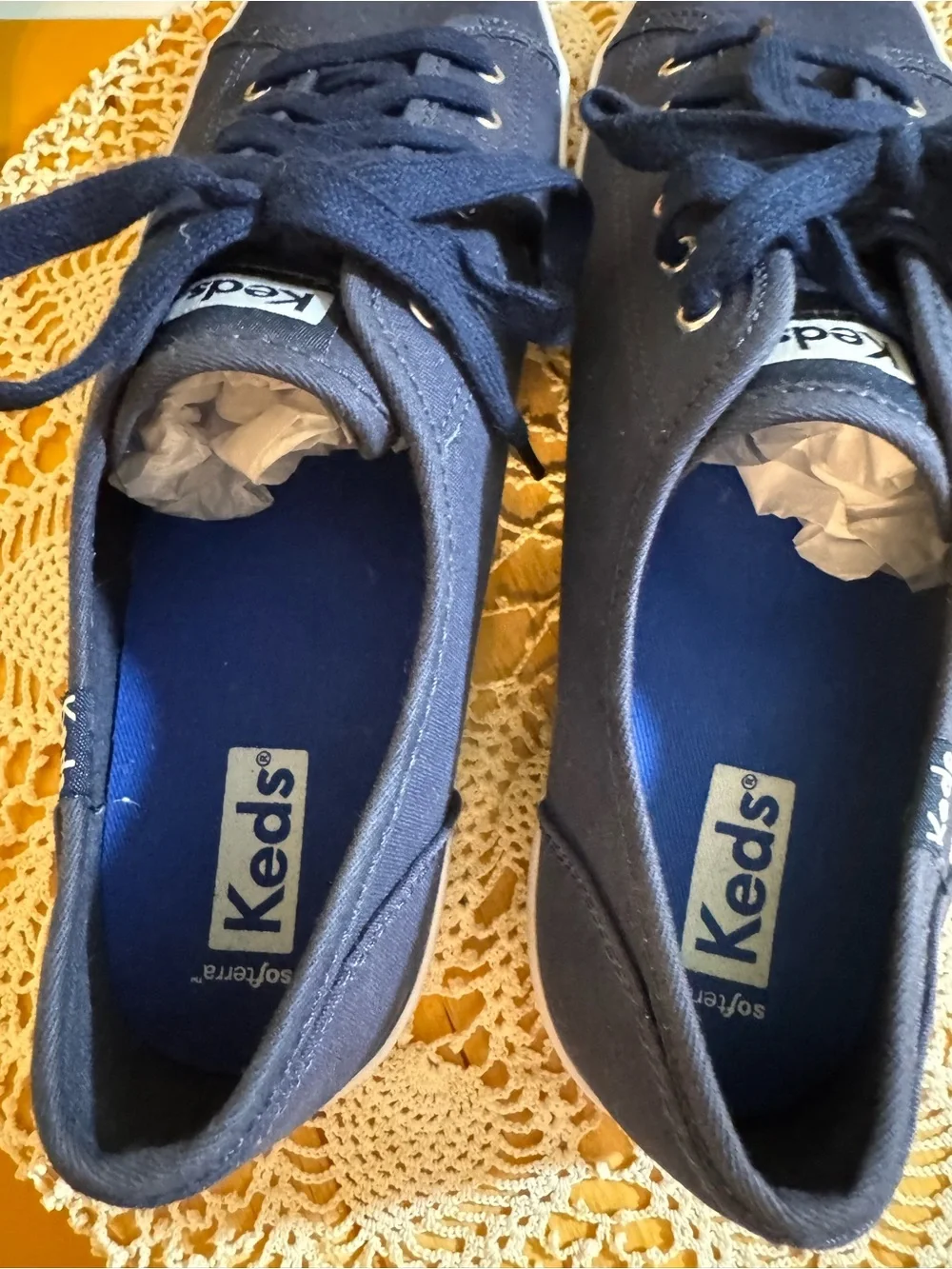 👟 Keds Navy Canvas Lace-Up Sneakers – Women’s Size 9